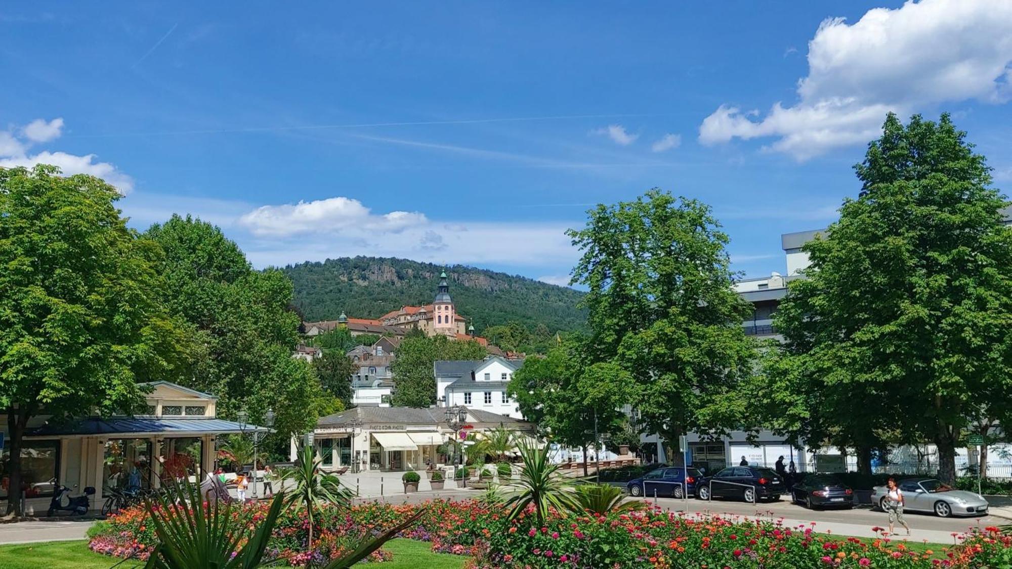 Gemuetliches J&L Apartment Nahe Des Hauptbahnhofes Baden-Baden Esterno foto